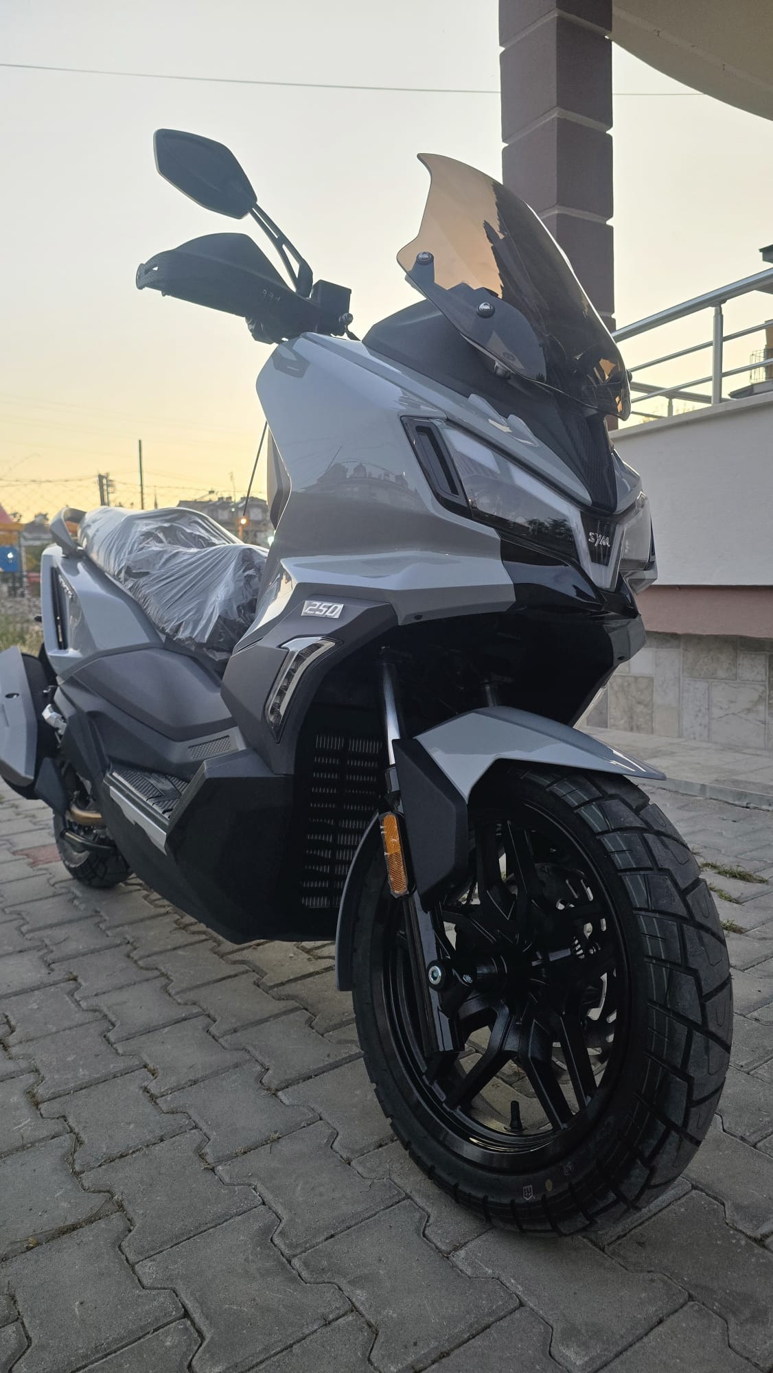 Fethiye scooter kiralama SYM ADX 250